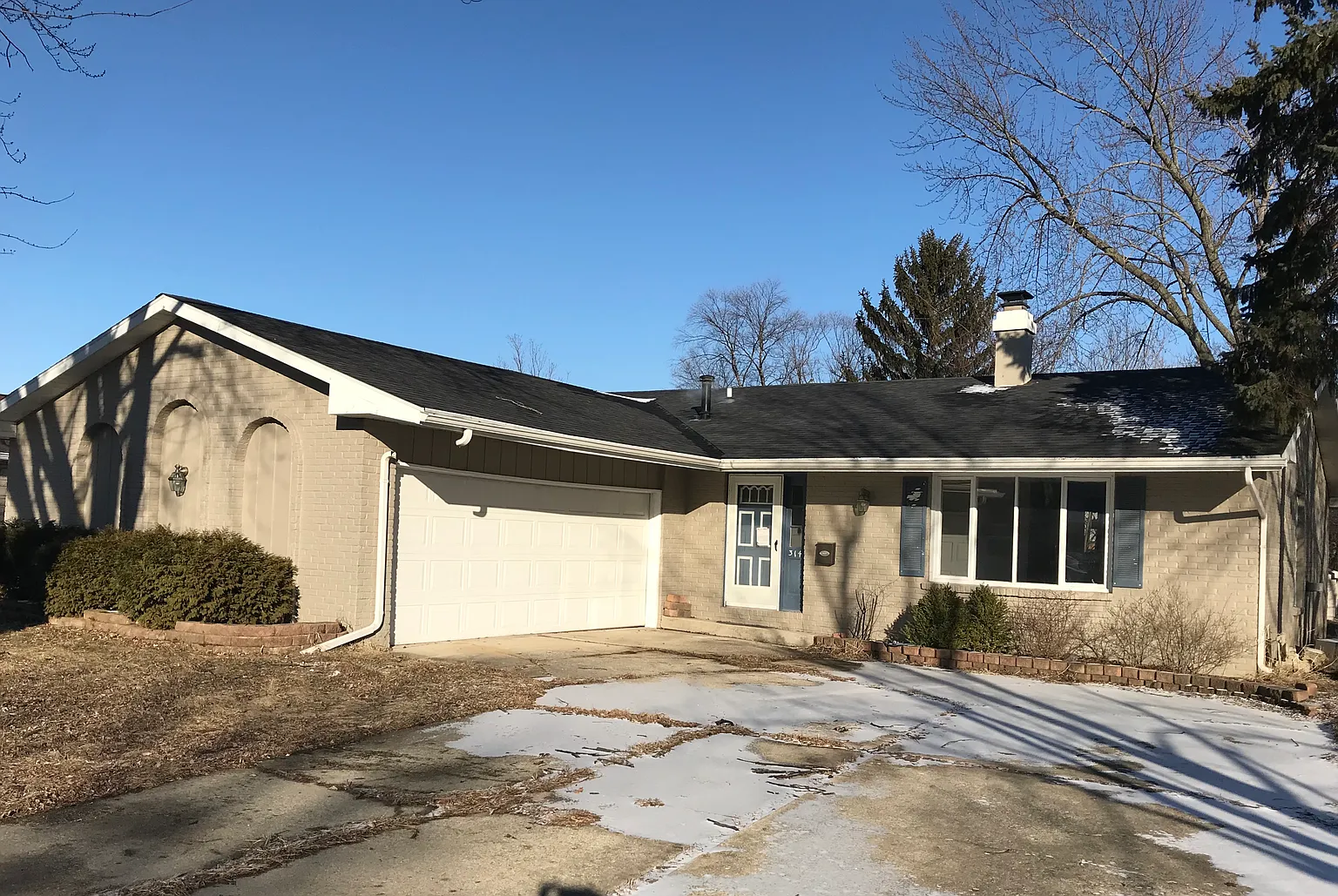 314 Windermere Way photo 1