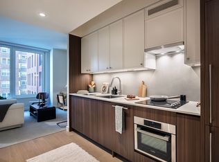 335 8th Ave #432, New York, NY 10001