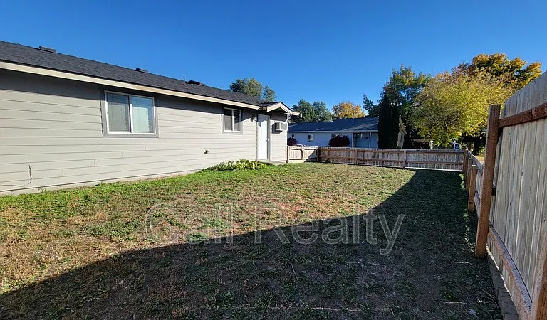 3001 E 4th Ave — Photo 13