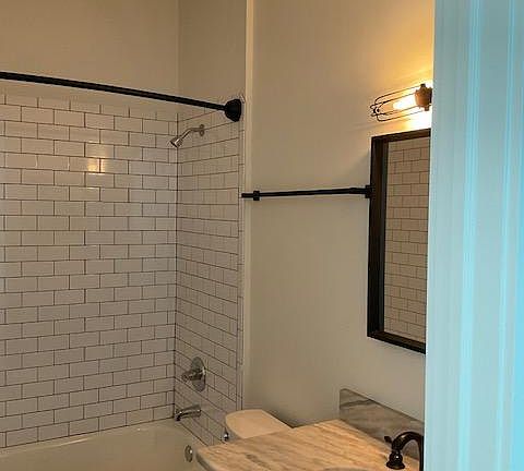 5th image of 11214 Winthrop Main St Unit 202