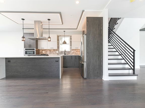 4th image of 5744 N Oriole Ave