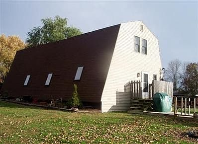 2nd image of 10832 Candy Cane Ln