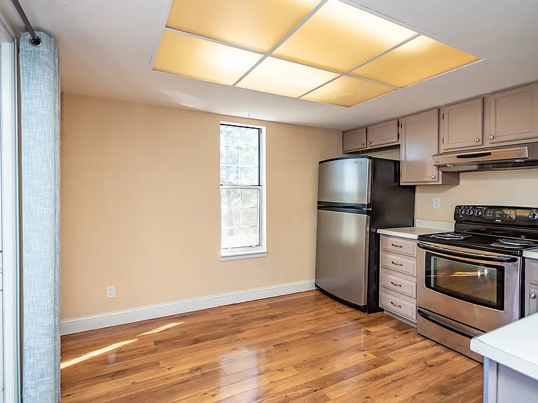 316 Cobblestone Dr — Photo 11