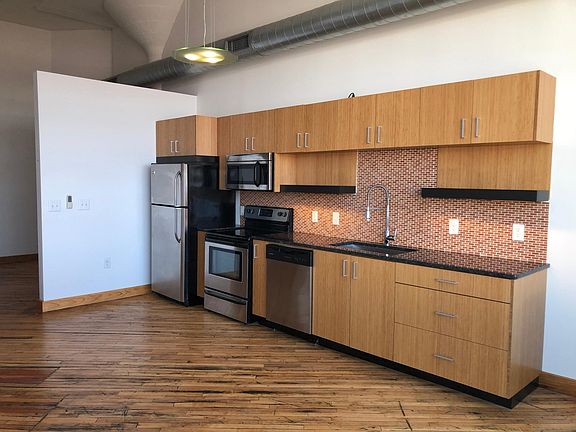 5th image of 900 Terminal Pl APT 219