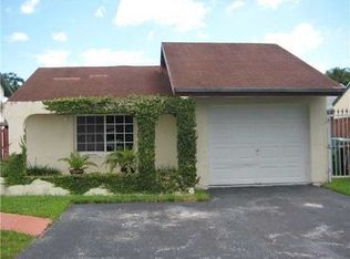 6913 SW 104th Ct, Miami, FL 33173