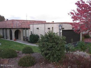 33 Crest Cir, Yakima, WA
