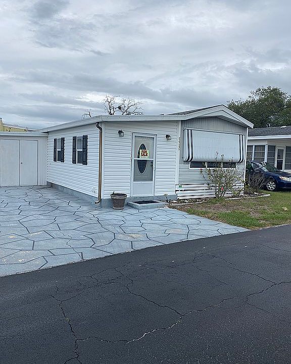 1st image of 34 Connie Dr