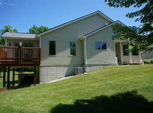 1083 Jenna Dr, Davison, MI 48423