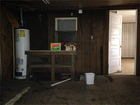 5th image of 406 N 2nd St