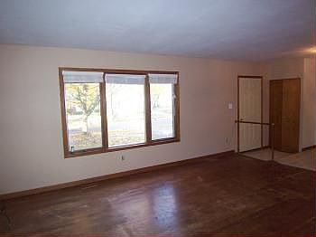 3rd image of 23002 Glenmoor Heights Dr