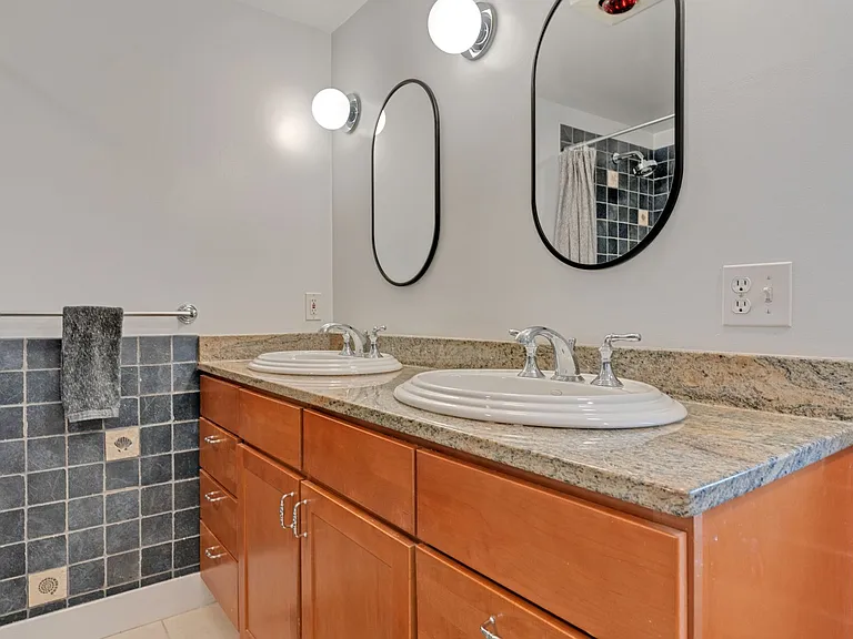4 Gould Rd — Photo 29