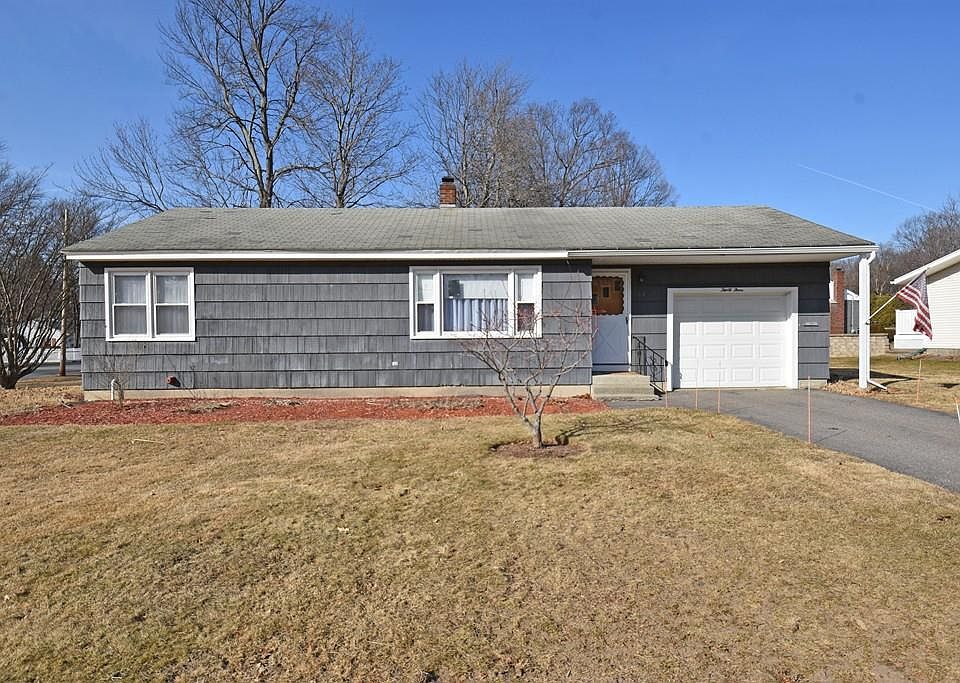 1st image of 33 Lourdes Dr