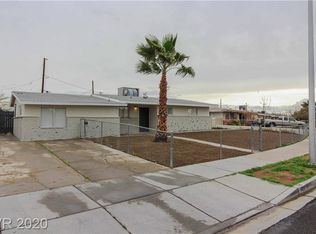 1328 Silver Lake Dr, Las Vegas, NV 89108