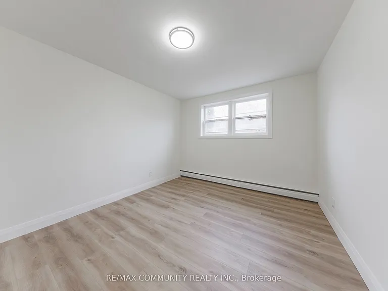 383 Buena Vista Ave #B3 — Photo 11