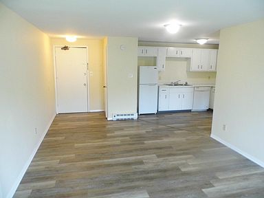 156 Robert Dr #18, North Tonawanda, NY 14120 | Zillow