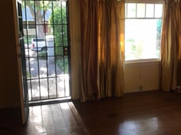 5th image of 3525 52nd St