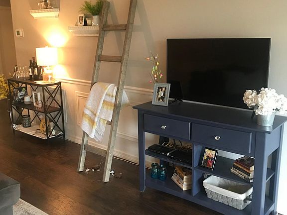 4th image of 1357 Churchill Cir