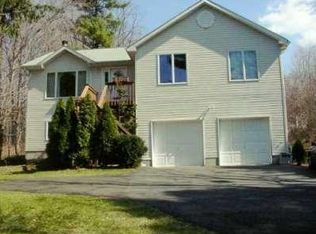 445 Saddle River Rd, Airmont, NY 10952