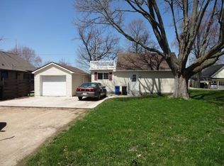 1922 Beck St, Menasha, WI 54952