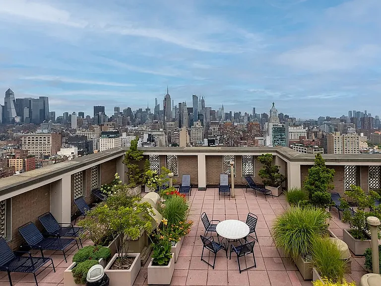 60 E 8th St #5F — Photo 6