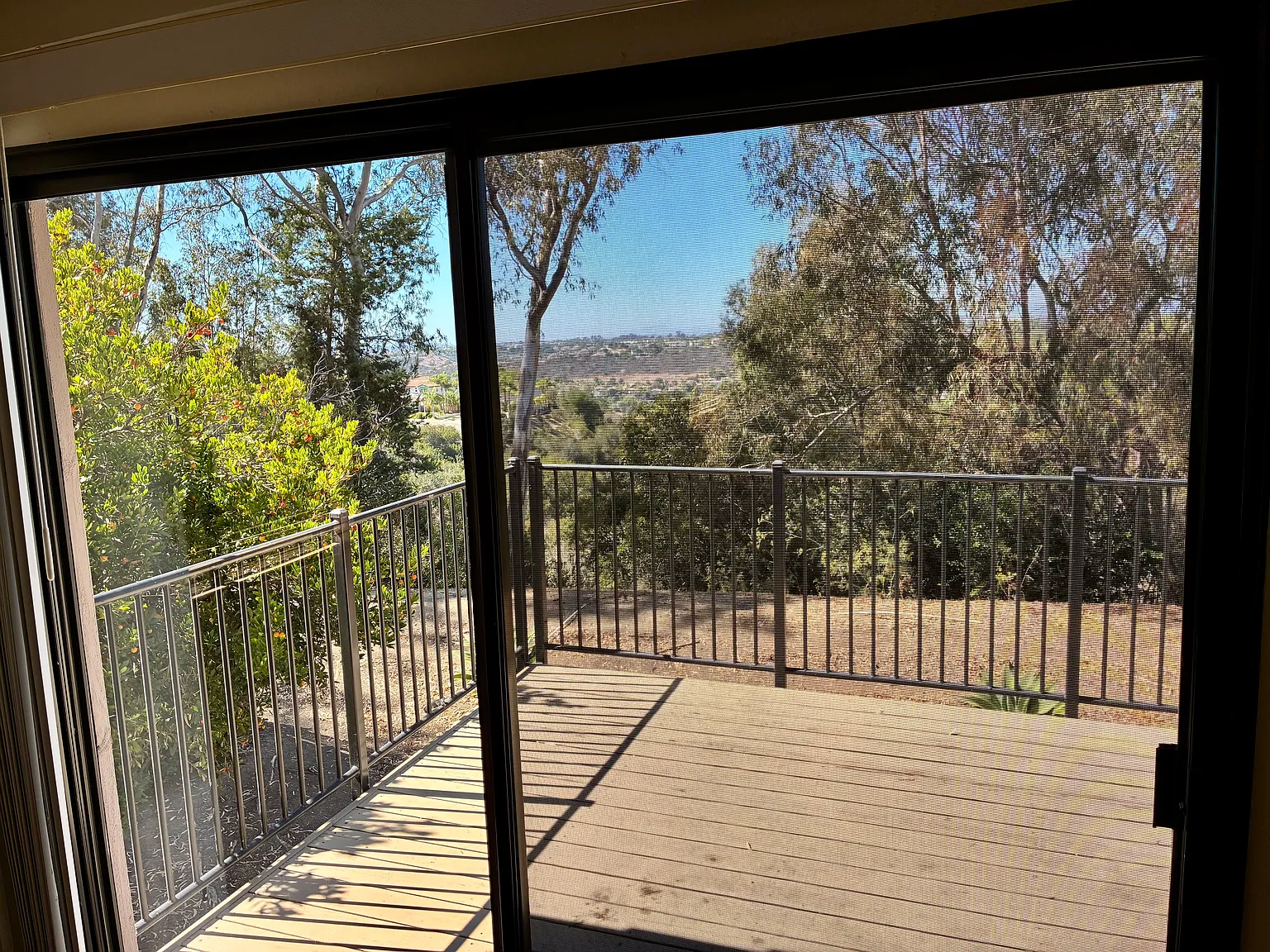 3 bed, 2.5 bath, 1350 sqft, $3,850 — Photo 4