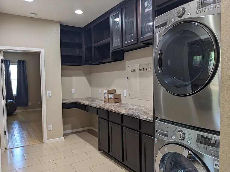 283 E Jade Dr — Photo 10