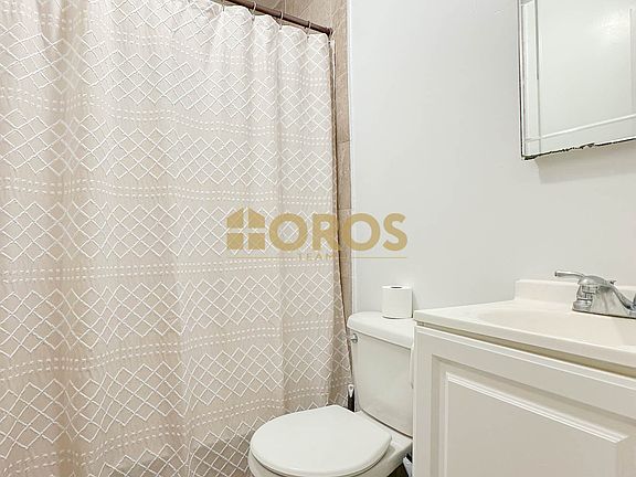 5th image of 351 6th Ave APT 3R