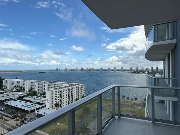 220 Lake Shore Dr, West Palm Beach, FL