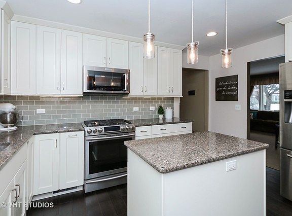 3rd image of 38 Laurie Ct
