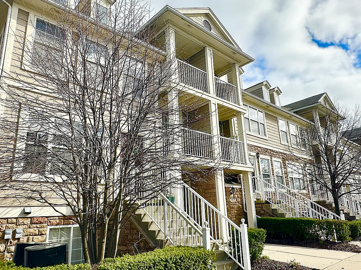 Building Photo - 1075 Beaver Run #1