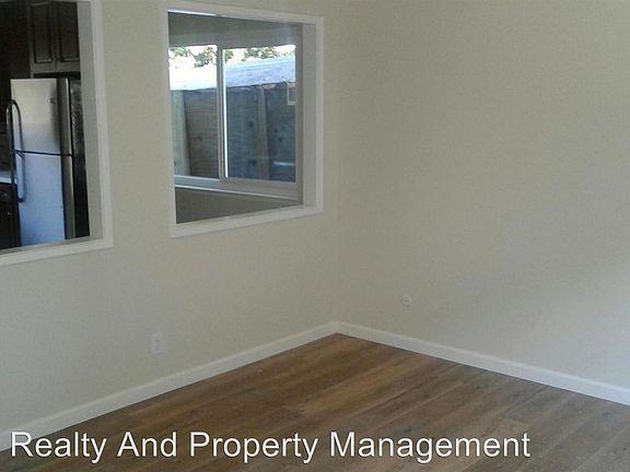 5th image of 2247 Cecil Ave