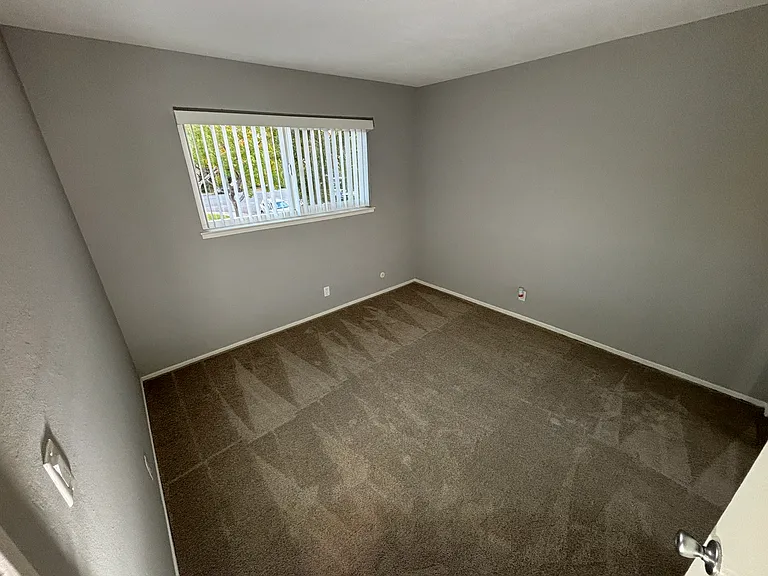 786 Reseda Dr #2 — Photo 6