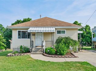 2880 Maple St, Bethel Park, PA
