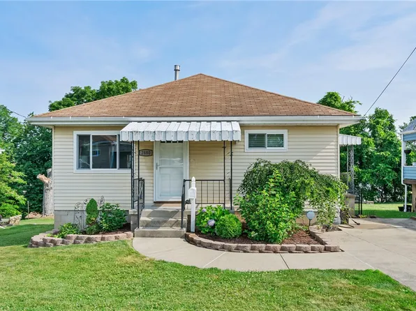 2880 Maple St, Bethel Park, PA 15102