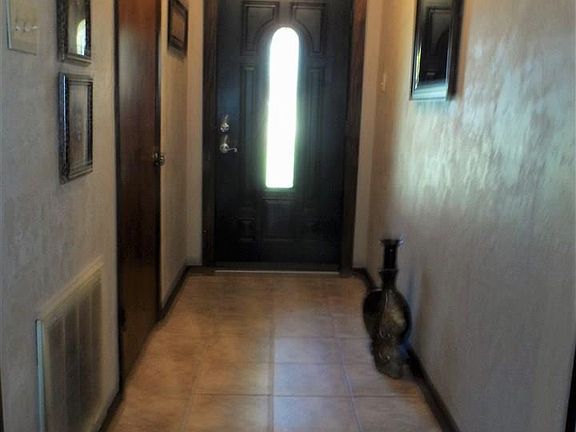 2nd image of 105 Edinburg Dr
