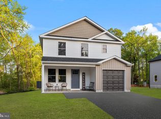 2804 Avenue B, Levittown, PA 19056