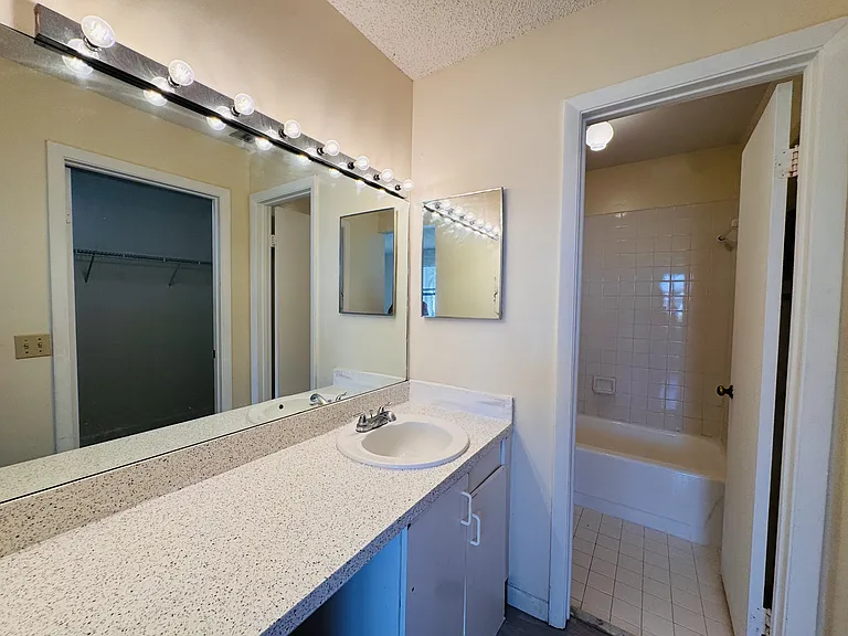 1149 Independence Trl — Photo 42