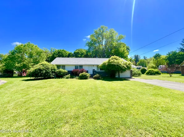 19 Lillian Drive, Glenville, NY 12302