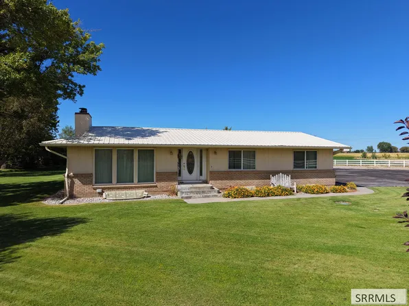 970 E 800 N, Shelley, ID 83274