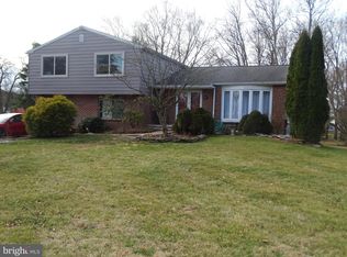15 David Rd, Holland, PA 18966