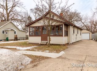 212 Floyd St SW, Wyoming, MI 49548