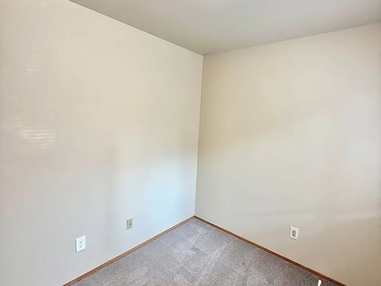 Montlake Villas — Photo 13