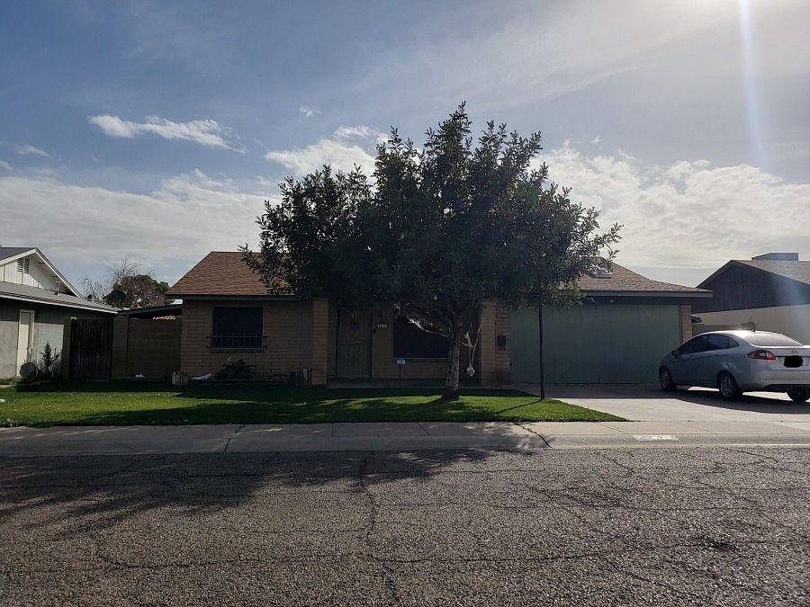 1st image of 4137 W Gardenia Dr