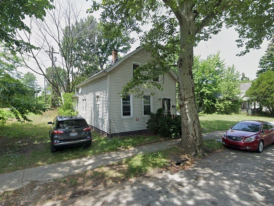 1st image of 1126 E 77th St