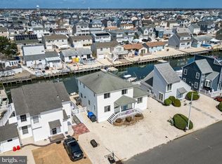12 Peggy Ln, Manahawkin, NJ 08050