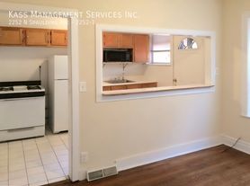 2252 N Spaulding Ave, Chicago, IL
