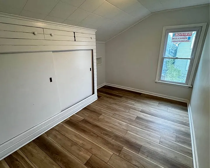204-06 Sunset Ave #204 — Photo 8