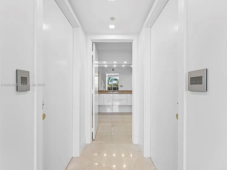 400 Alton Rd #808 — Photo 14