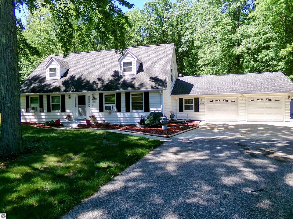 1st image of 2341 E Cherrywood Dr