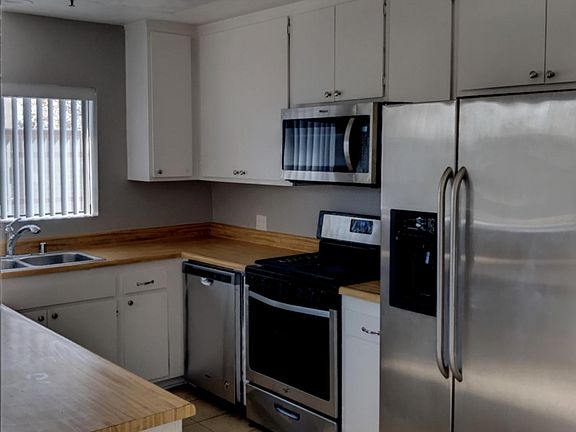 3rd image of 5060 Goldman Ave #1